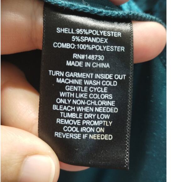 Beige by ECI Size Medium Green Teal Velvet Ruffle Fairy Boho On/Off Shoulder Top - Picture 5 of 5